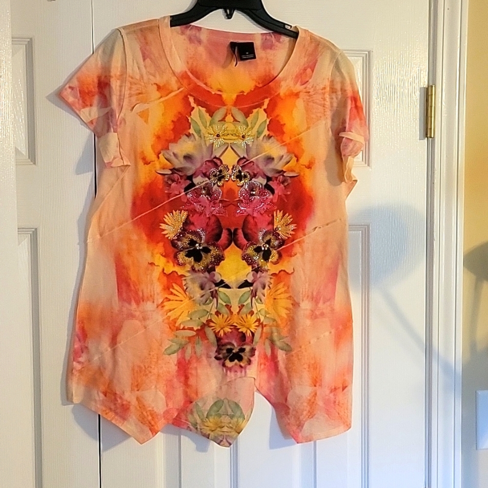 New Directions Women's Top, Size Medium